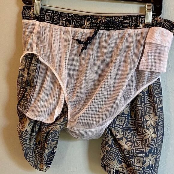 Basic Editions Swim Trunks Large - Picture 7 of 7